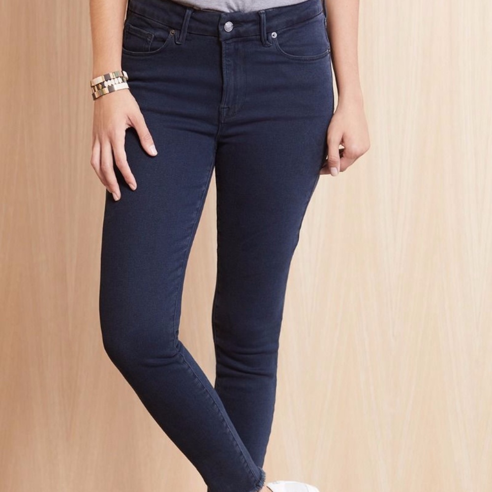 Good American Good Legs Crop